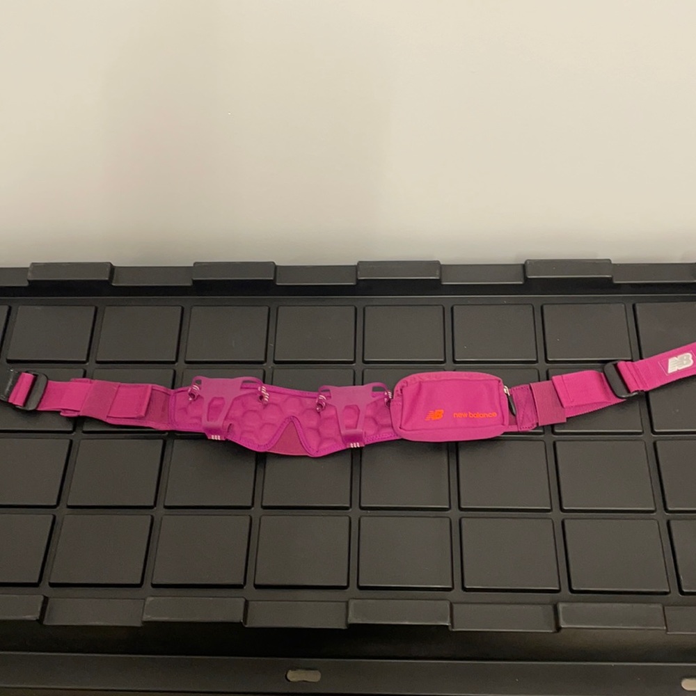 New Balance running belt